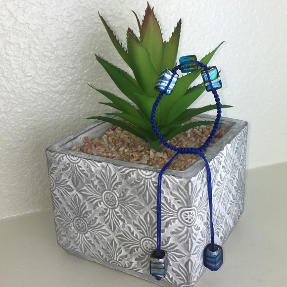 Handmade Chinese Knotting Bracelet W/ Glass Beads - Picture 6 of 8